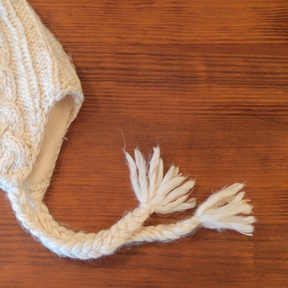 Bula Trapper Hat - image 4